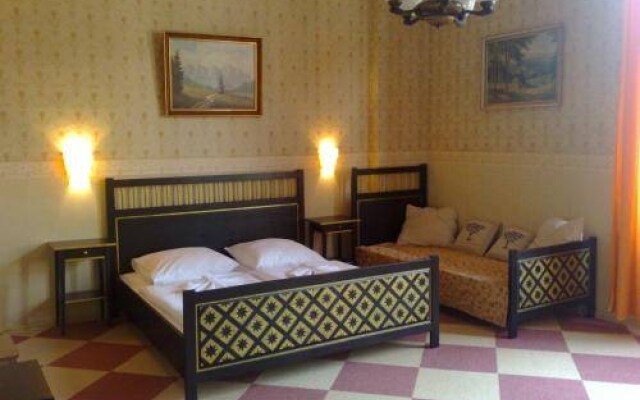 Hotel Pension Bella