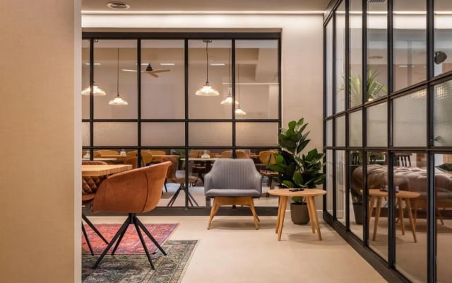 Aerohotel Barcelona Airport 24h