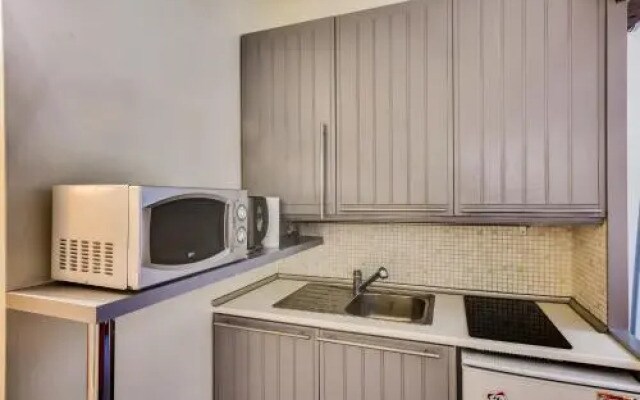 Unit 011 Saint Germain Des Pres (Seine)