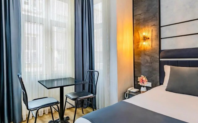 Alf Hotel Pera