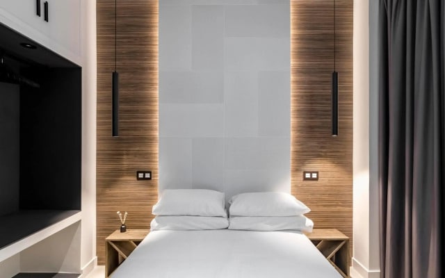 Emba Room