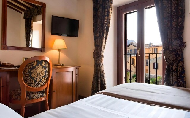 Hotel Teatro Pace