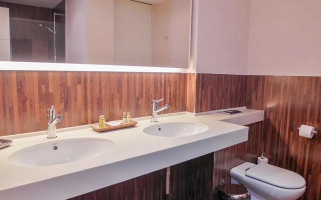 DFlat Escultor Madrid 204 Apartments