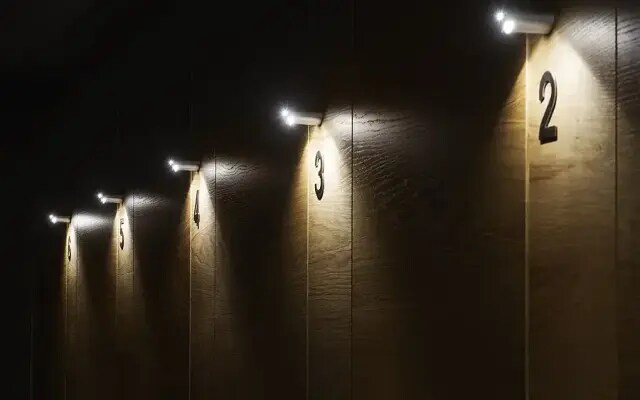 Workstation Capsule Hotel