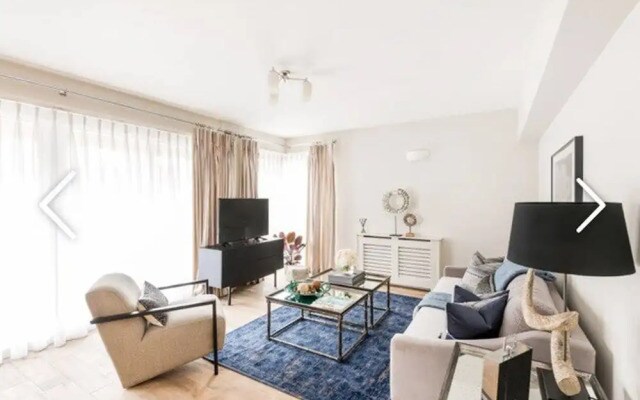 Luxury Serviced Apartment In Hyde Park, London