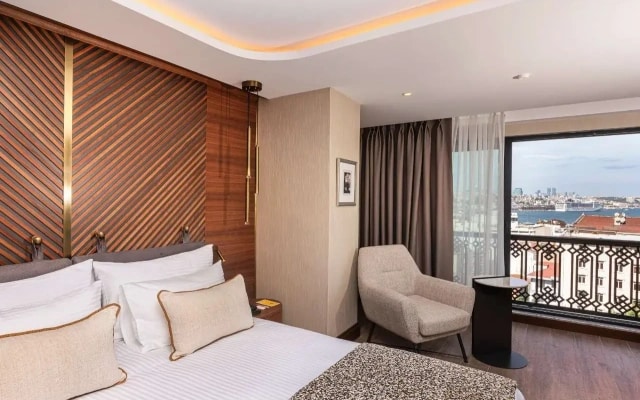 Levni Istanbul Hotel Handwritten Collection