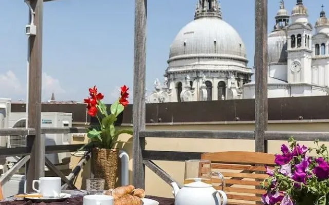 Accademia Charm Apartments