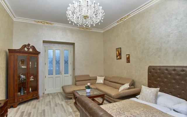 Presidential Apartment In The  Old Town Square