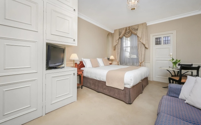 Curzon Street by Mansley