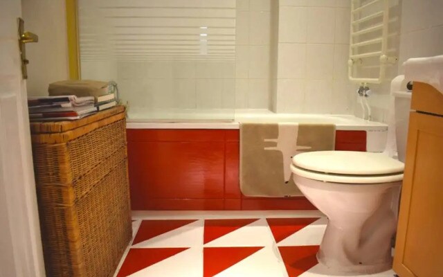 2 Bedroom Apartment In Kilburn