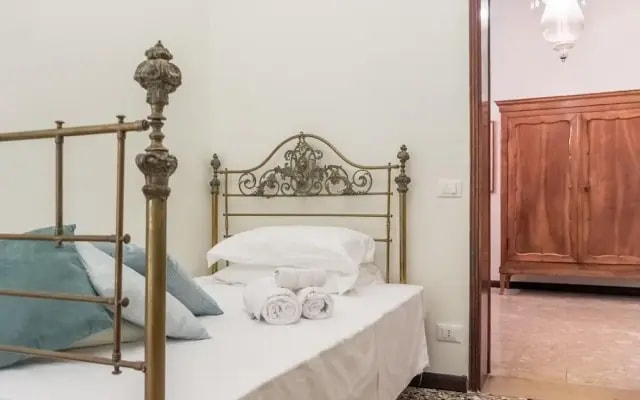 Luxury Apartment On Grand Canal by Wonderful Italy