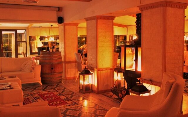 216 North Hotel & Wellness-Spa