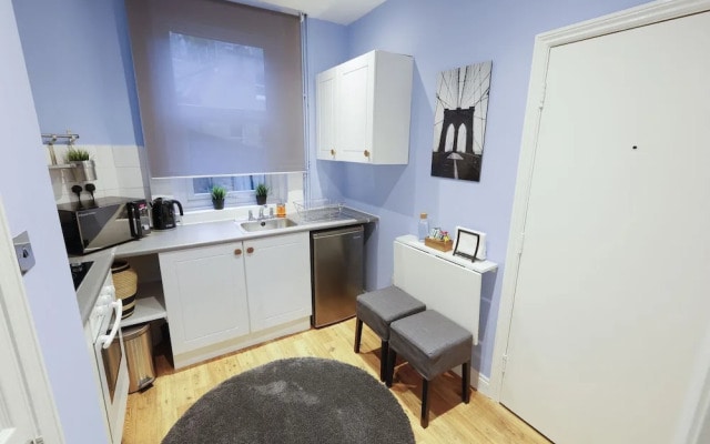 Central London Apt in Warren Street