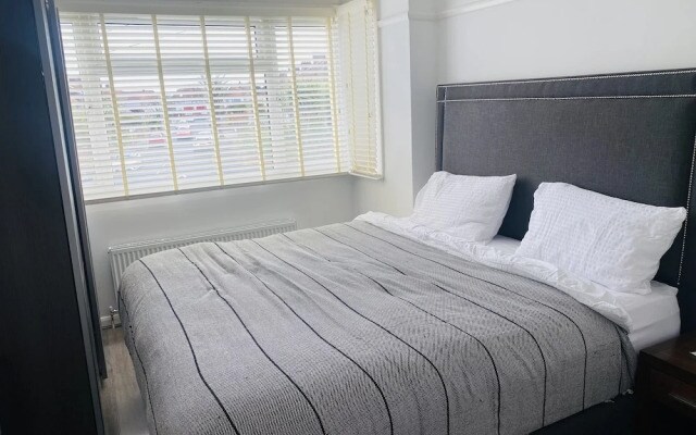 3-bed House - Sleeps 5 & Central Links