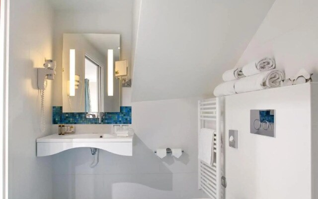 Serotel Suites