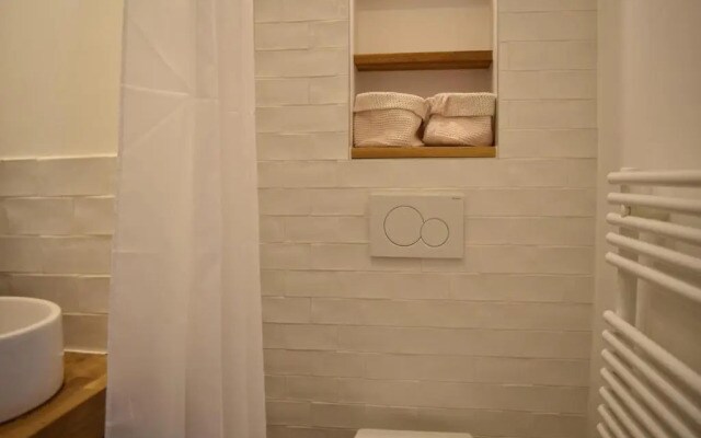 Stylish and Modern Apartment in Le Marais