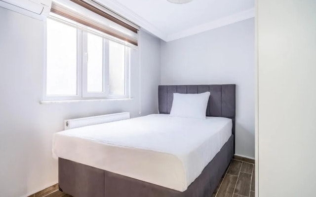 Flat w Balcony 10 min to Uskudar Coast