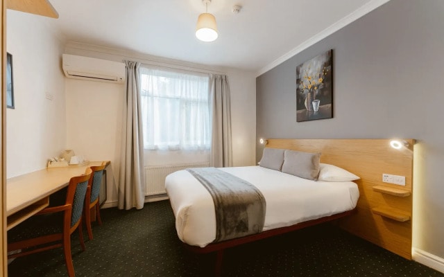 Star Hotel