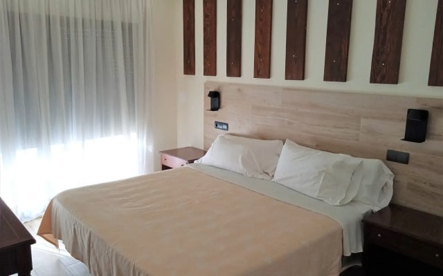 Hotel 153