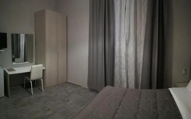 Garden's Elide