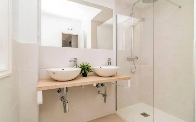 Exclusivo Apartamento en Chamberí Fernando El Católico by Batuecas
