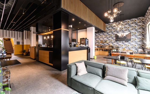Hotel Central Lodge