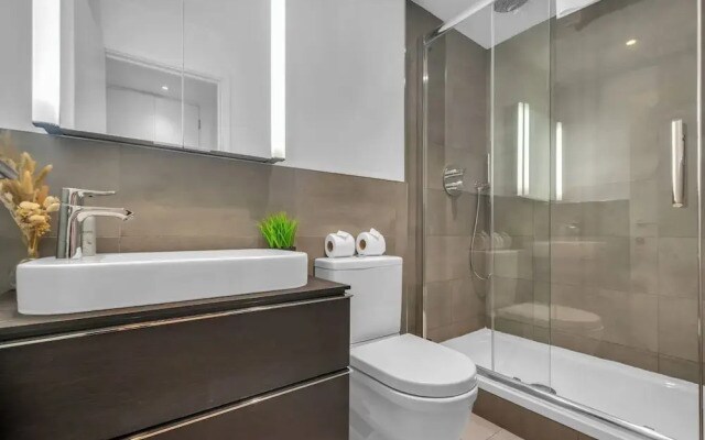 Classic One Bedroom Apartment in Camden