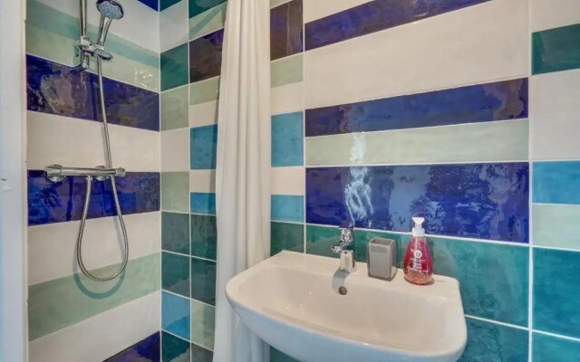 145 Suite Marc, Large Studio, Paris Center