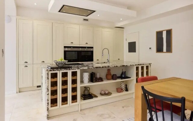 The Camden Place - Breathtaking 4bdr Flat With Garden, London