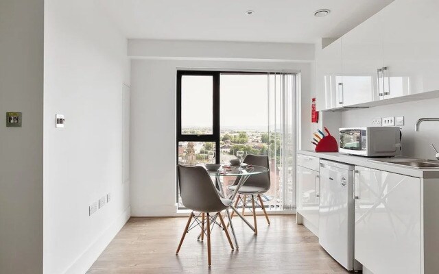 Popular Studio - Great for Working Away and Royal Oldham Hospital