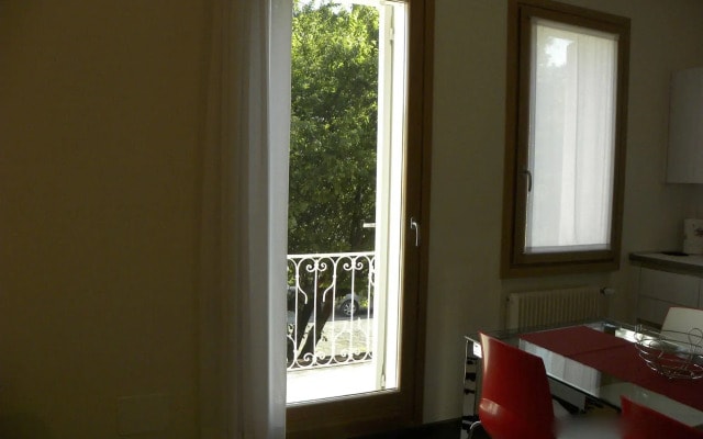 Venice Apartments Dante