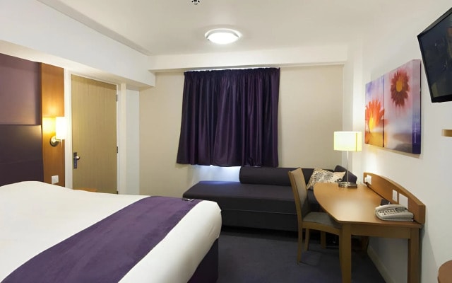 Premier Inn London Twickenham East