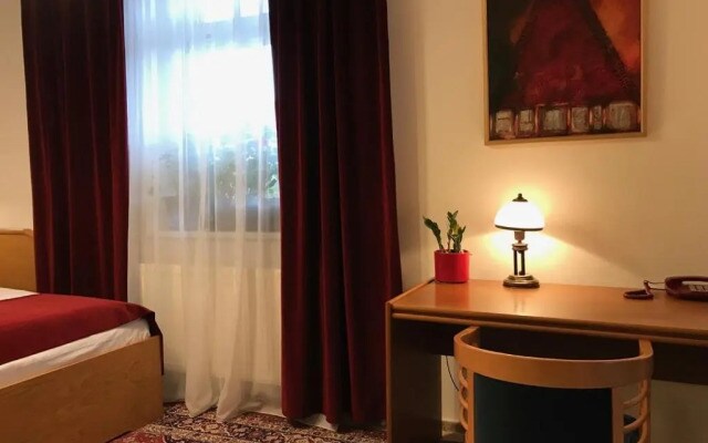 Antik Hotel Sofia Litomysl