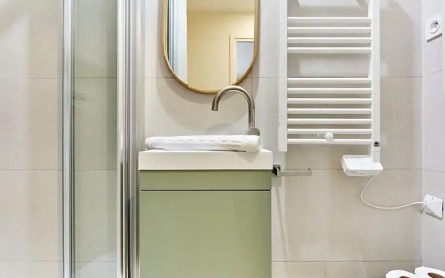 Superb Apartment Center of Paris