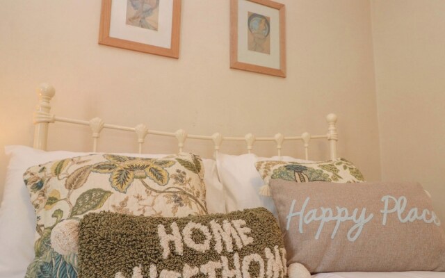 Moot Cottage