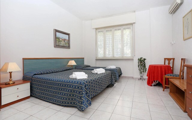 Athena Hotel