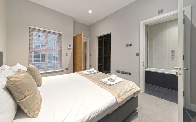Fleet Street by Servprop