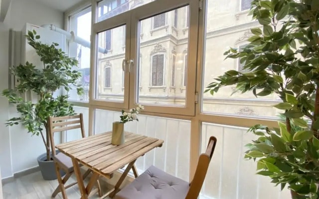 Charming and Central Flat with Balcony in Beyoglu