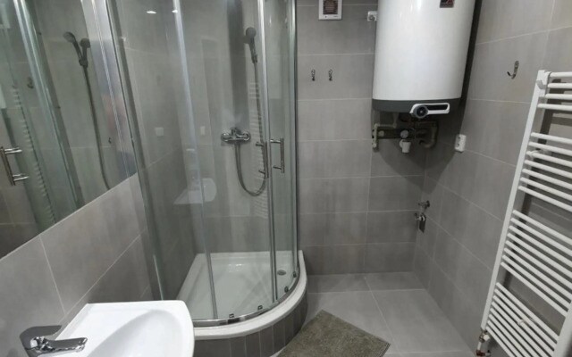 Small Apartments Denisa Business