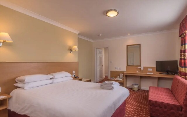 Crewe Arms Hotel