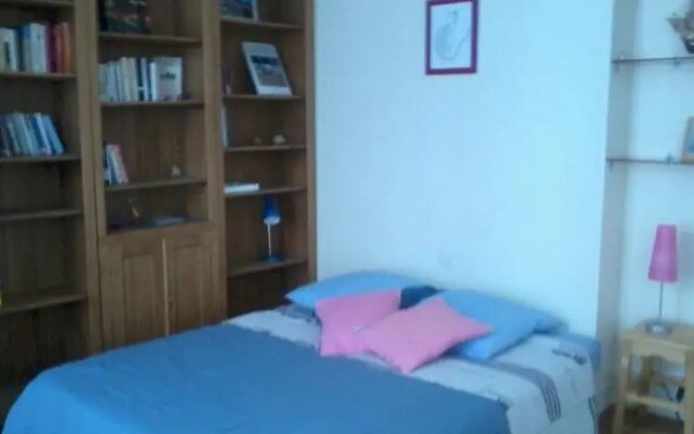Alesia Grand Studio