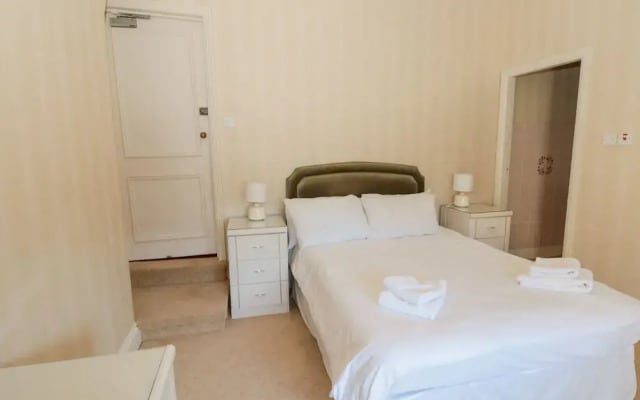 Highcliffe Manor