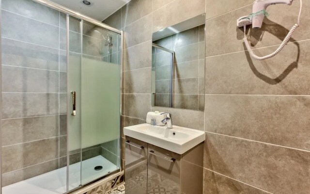 18 - Luxury Parisian Home Montorgueil 2