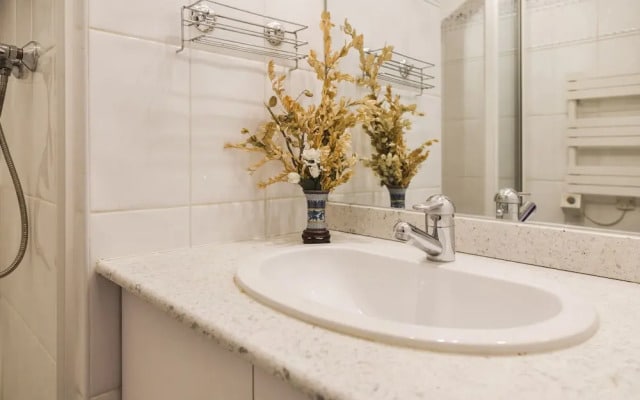 Europea Paris Center Beaudelaire