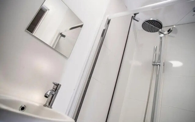 Vincent House Studio Apartments