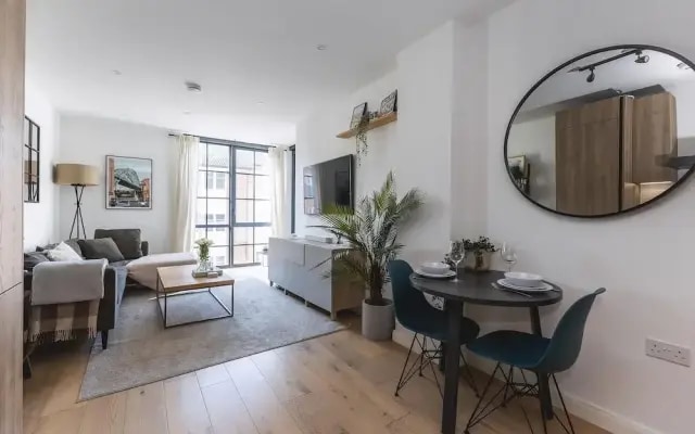 Stylish Hackney Wick Apartment With Terrace