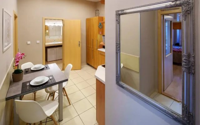 Old Town - Dlouha Apartments