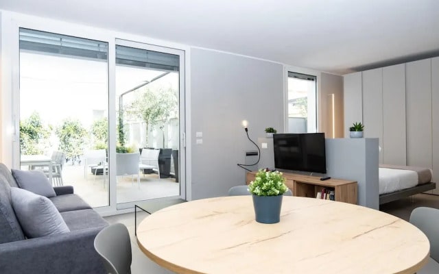 Imbriani Flat