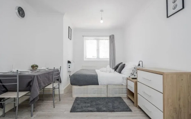 Remarkable 1-bed Studio in Dagenham