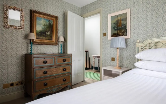William Mews by Onefinestay